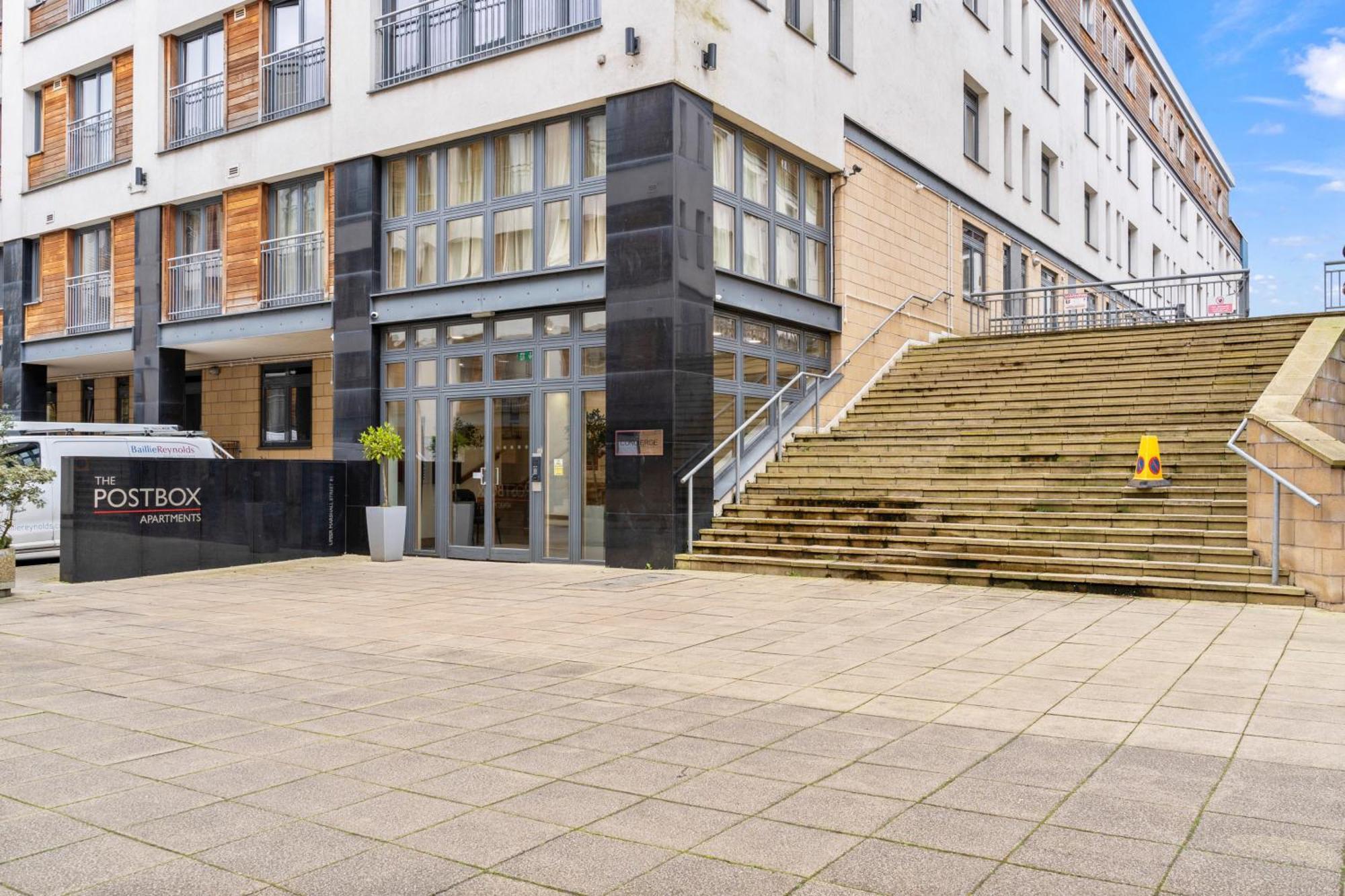 Centre Free Parking Contractors Leisure